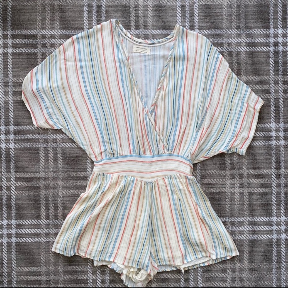 Urban Outfitters Short Sleeved romper - Picture 3 of 4